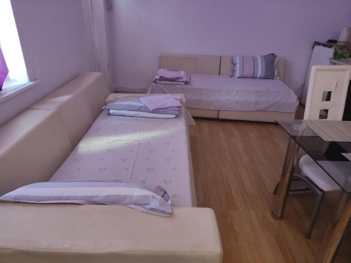 Малък Апартамент В Центъра На Гр.Бургас Burgas City Eksteriør billede